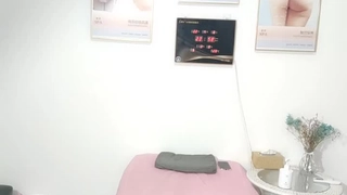 國産麻豆AV MD MD0139 突襲女優新春特別篇 瞞著爹娘偷做愛 雪千夏
