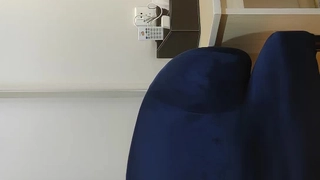 【国产馆】酒店操微信约的94年大奶美女看穿的短裤就知道是个骚货